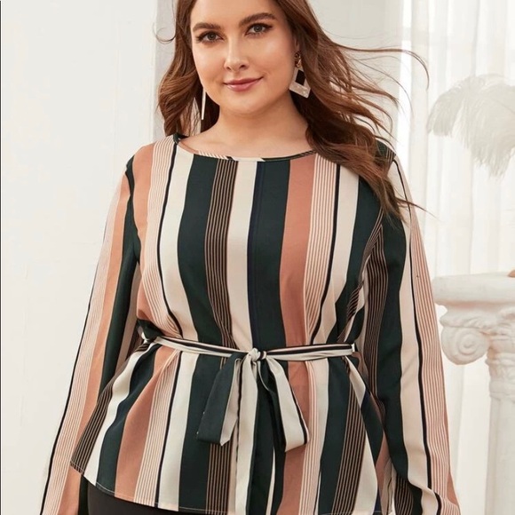 SHEIN Tops - STRIPED BELTED TOP